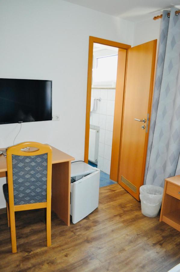 Hotel Discovery Stuttgart Kültér fotó